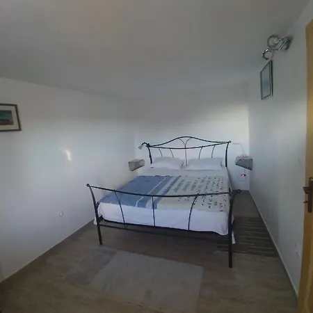 House Robinson House