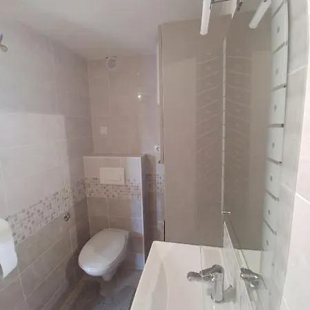 House Robinson House Dolac