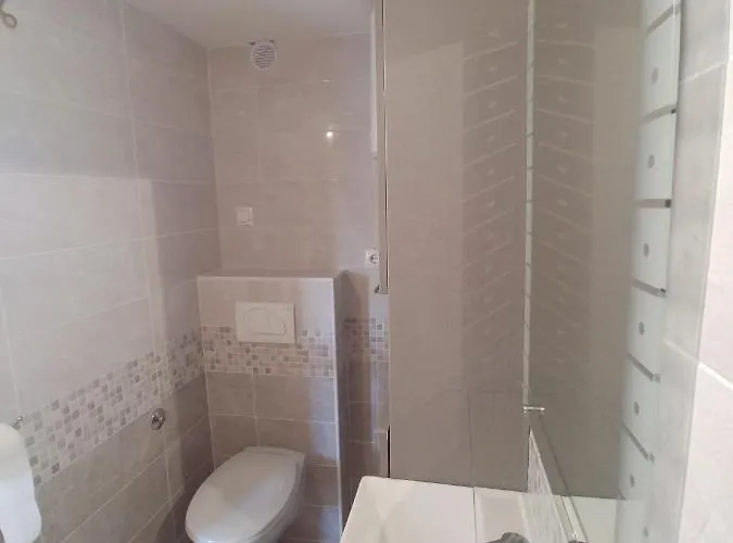 House Robinson House Dolac