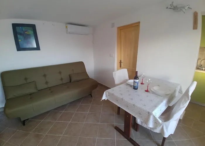 House Robinson House *