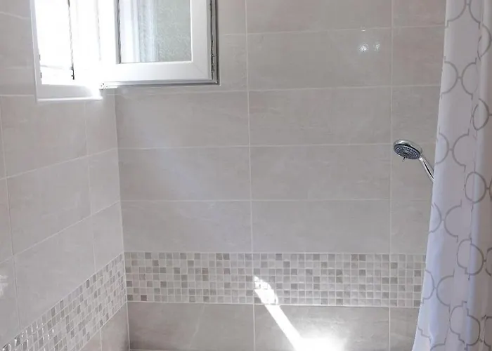 House Robinson House *