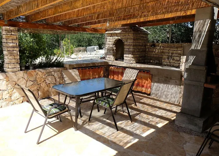 House Robinson House *